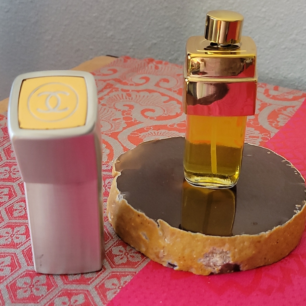 CHANEL # 19 EAU DE COLOGNE